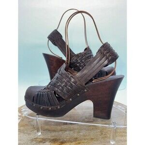 VTG MIA Brown Woven Leather Clogs Wooden Heel Size 8 Sling Back Y2K 90’s Mule